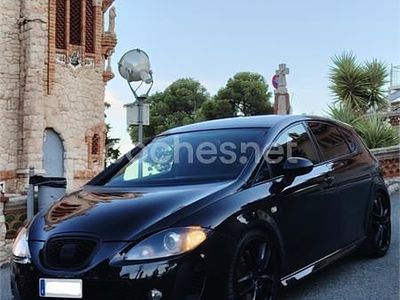 Usado Seat Leon CUPRA 265 CV (194 kW) 2010 Negro Utilitario
