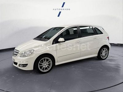 Usado Mercedes B180 109 CV (80 kW) 2010 Blanco Monovolumen
