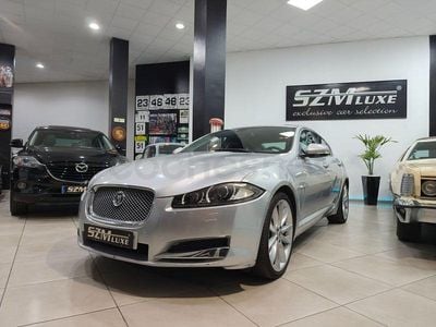 Usado Jaguar XF Premium Luxury 240 CV (176 kW) 2012 Gris / plata Berlina
