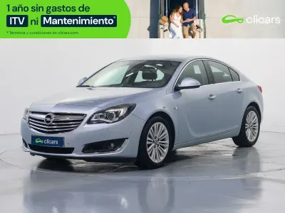 Usado Opel Insignia Excellence 140 CV (102 kW) 2015 Gris / plata Berlina