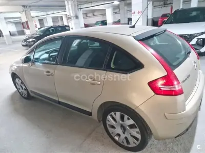 Usado Citroën C4 110 CV (80 kW) 2006 Beige Berlina