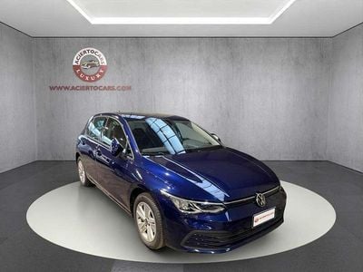 Usado VW Golf VIII Life 131 CV (96 kW) 2021 Azul Utilitario
