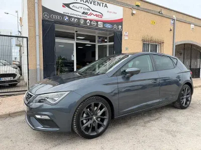 Usado Seat Leon FR 190 CV (139 kW) 2019 Azul Berlina
