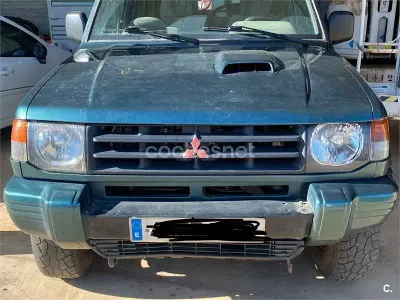 Usado Mitsubishi Montero 165 CV (121 kW) 2003 Verde SUV
