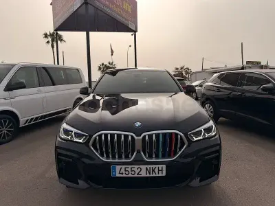 Käytetty BMW X6 Comfort Edition 286 HP (210 kW) 2021 Sininen Katumaasturi