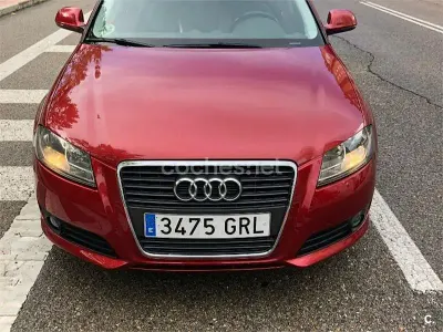 Usado Audi A3 Ambiente 140 CV (102 kW) 2009 Granate Utilitario