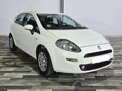 Usado Fiat Punto Pop 75 CV (55 kW) 2015 Blanco Utilitario