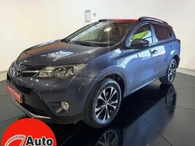 Usado Toyota RAV4 Advance 124 CV (91 kW) 2014 Gris / plata SUV