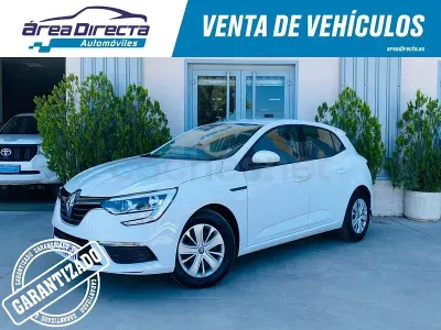 Usado Renault Mégane Life 95 CV (69 kW) 2019 Blanco Berlina