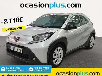 Gris Usado 2024 Toyota Aygo Play Utilitario | 12.591 € (Buen precio)
