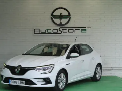 Usado Renault Mégane II Business 115 CV (84 kW) 2021 Blanco Berlina