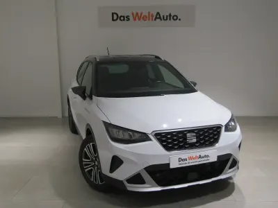 Usado Seat Arona Xperience 115 CV (84 kW) 2025 Blanco SUV