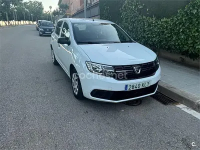 Usado Dacia Sandero Base 73 CV (53 kW) 2018 Blanco Berlina