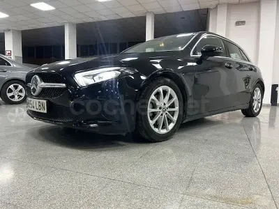 Usado Mercedes A180 116 CV (85 kW) 2020 Negro Berlina