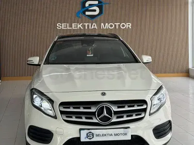 Usado Mercedes GLA200 AMG line 136 CV (100 kW) 2017 Blanco SUV