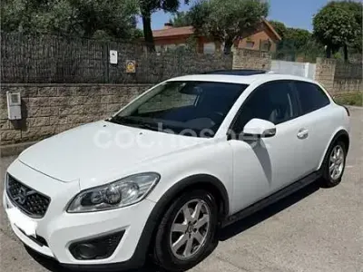 Usado Volvo C30 Momentum 109 CV (80 kW) 2010 Blanco Utilitario