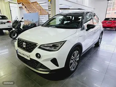 Usado Seat Arona FR 116 CV (85 kW) 2024 Blanco SUV