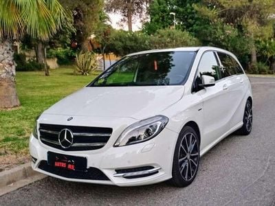 Mercedes B200