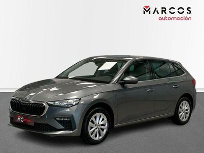 Usado Skoda Scala Selection 115 CV (84 kW) 2024 Gris Utilitario