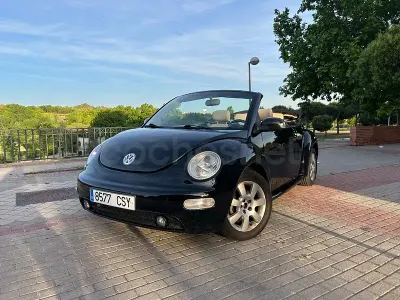 Usado VW New Beetle 102 CV (75 kW) 2004 Negro Utilitario