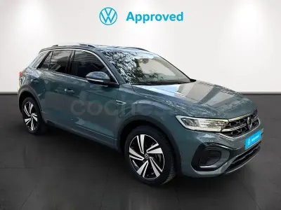 Usado VW T-Roc R-line 150 CV (110 kW) 2023 Gris / plata SUV