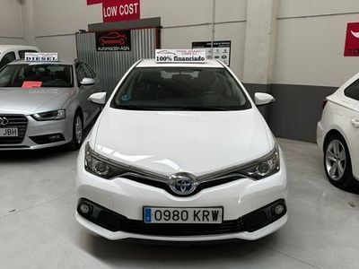 Toyota Auris Hybrid