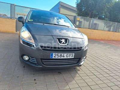 Gris / plata Usado 2010 Peugeot 5008 Sport Monovolumen | 5500 € (Precio justo)