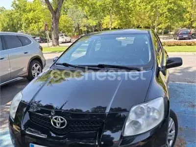 Usado Toyota Auris 90 CV (66 kW) 2007 Negro Utilitario