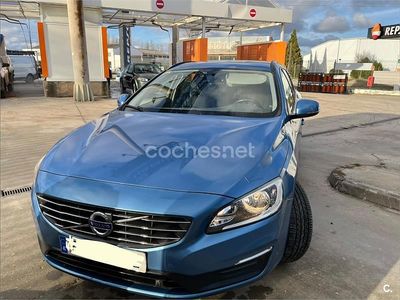 Azul Usado 2015 Volvo V60 Kinetic Familiar | 13.000 € (Caro)