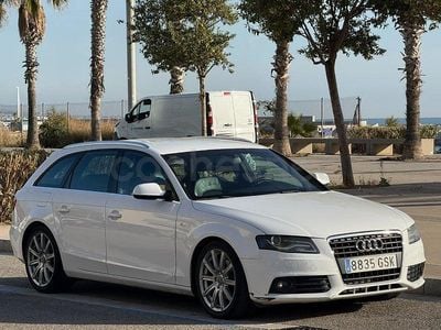 Usado Audi A4 S-Line 143 CV (105 kW) 2010 Blanco Familiar