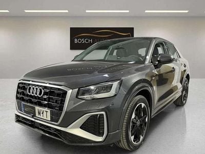 Gris Nuevo 2025 Audi Q2 S-Line SUV | 30.490 € (Precio justo)