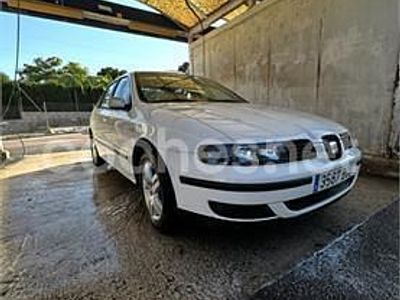 Usado Seat Toledo Stella 90 CV (66 kW) 2000 Blanco Berlina
