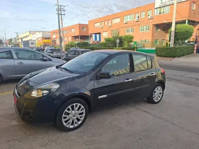 Usado Renault Clio II Exception 105 CV (77 kW) 2010 Negro Berlina