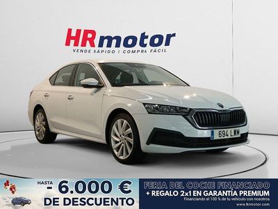 Blanco Usado 2022 Skoda Octavia Ambition Berlina | 24.290 € (Precio justo)