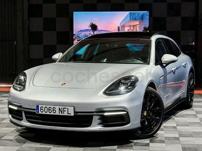 Usado Porsche Panamera Sport Turismo 462 CV (339 kW) 2019 Gris / plata Familiar