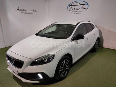 Blanco Usado 2017 Volvo V40 CC Familiar | 13.750 € (Precio justo)