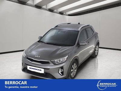 Usado Kia Stonic 100 CV (73 kW) 2025 Gris SUV