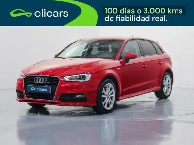 Usado Audi A3 Advanced 110 CV (80 kW) 2015 Rojo Berlina