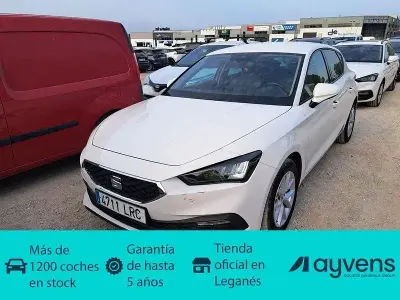 Usado Seat Leon Style 116 CV (85 kW) 2021 Blanco Utilitario