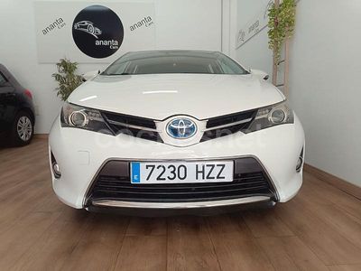 Toyota Auris Hybrid