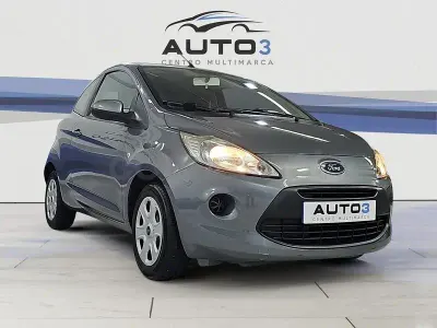 Usado Ford Ka Trend 69 CV (50 kW) 2010 Gris / plata Utilitario