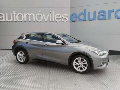 Infiniti Q30