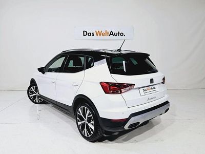 Usado Seat Arona Xperience 110 CV (80 kW) 2022 Blanco SUV