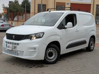Usado Peugeot Partner Premium 100 CV (73 kW) 2019 Blanco Monovolumen