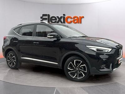 Käytetty MG ZS Luxury 106 HP (77 kW) 2023 Musta Katumaasturi