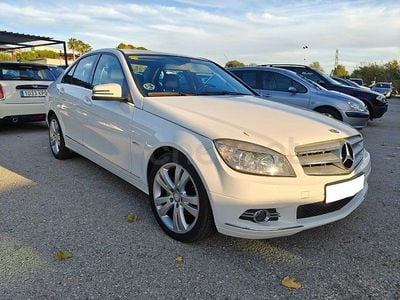 Usado Mercedes C200 Avantgarde 136 CV (100 kW) 2010 Blanco Berlina