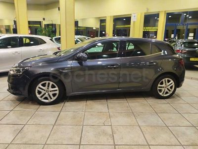 Usado Renault Mégane IV Business 95 CV (69 kW) 2019 Gris / plata Berlina