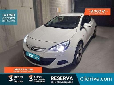 Usado Opel Astra GTC Sportive 136 CV (100 kW) 2016 Blanco Utilitario