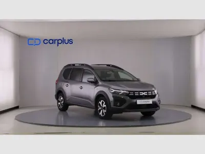 Usado Dacia Jogger Expression 110 CV (80 kW) 2024 Gris Monovolumen
