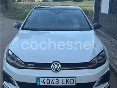 Używany VW Golf VII GTI 245 KM (180 kW) 2018 Biały Sedan/Limuzyna
